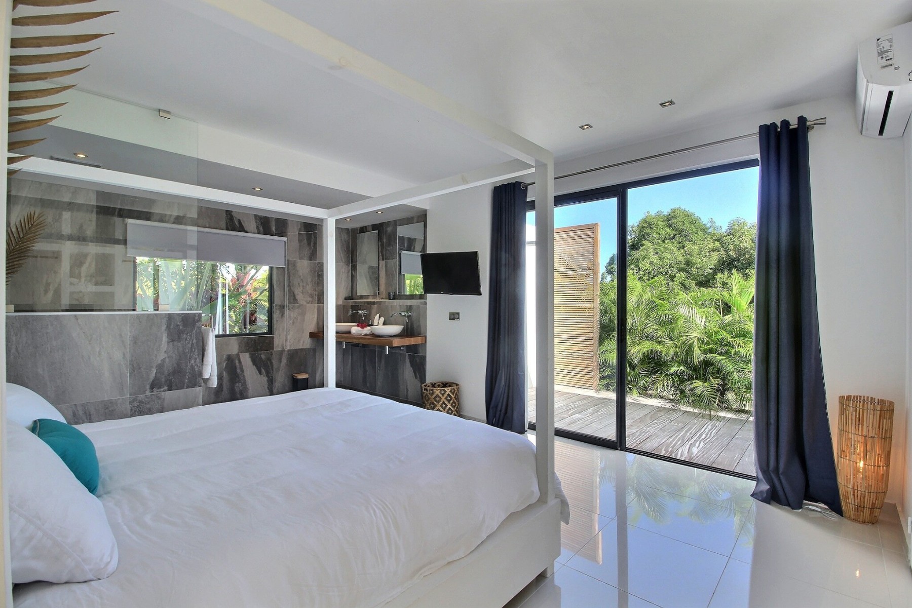 Terres-Basses - Villa 2 chambres avec piscine